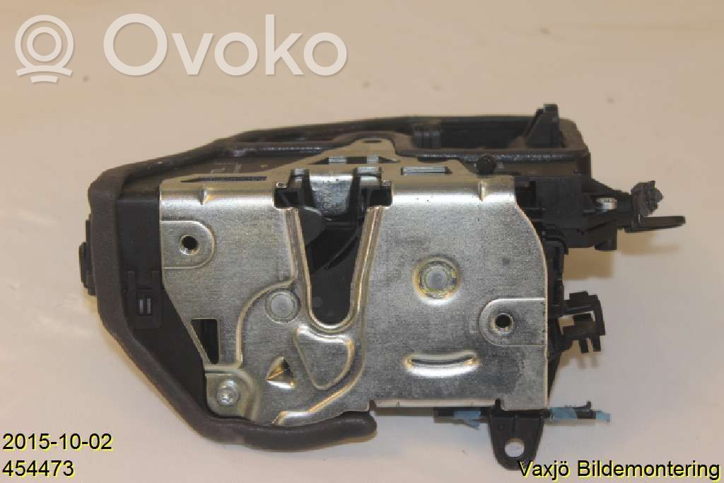 Rear door lock   51227229459