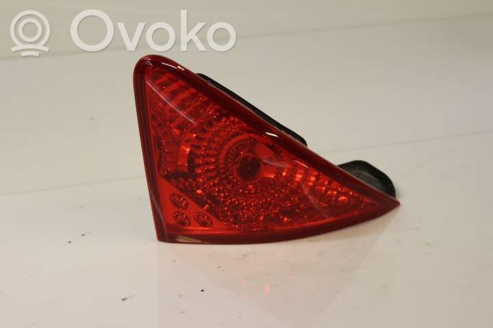 Peugeot 3008 I Lampy tylnej klapy bagażnika 