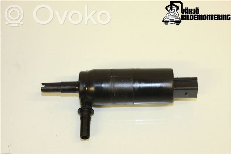 BMW X3 F25 Headlight washer pump 