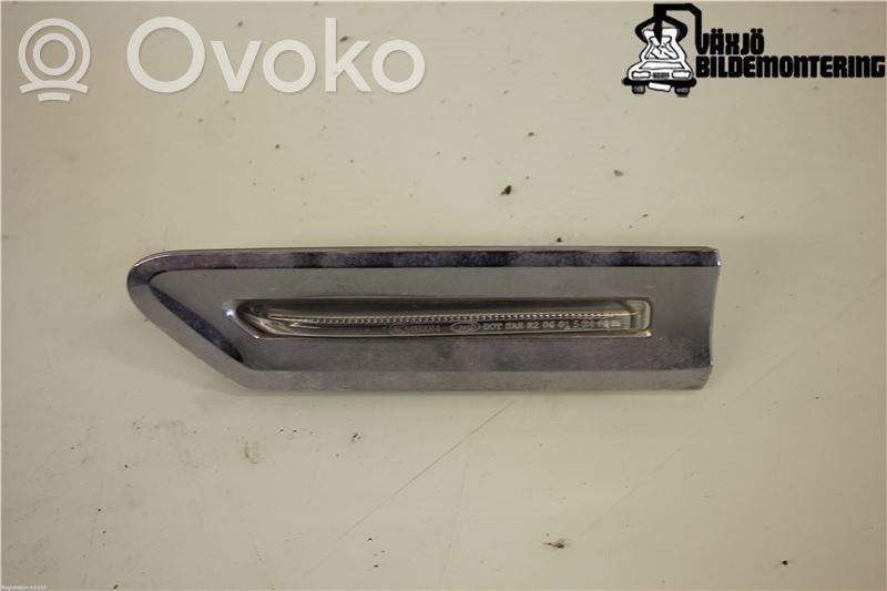 BMW 7 F01 F02 F03 F04 Kierunkowskaz błotnika przedniego 