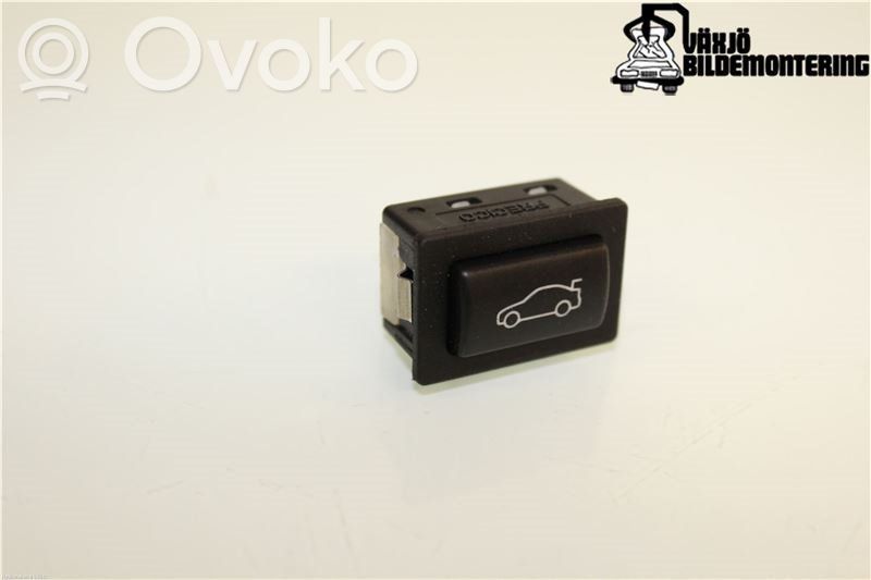 BMW 5 F10 F11 Tailgate/boot open switch button 