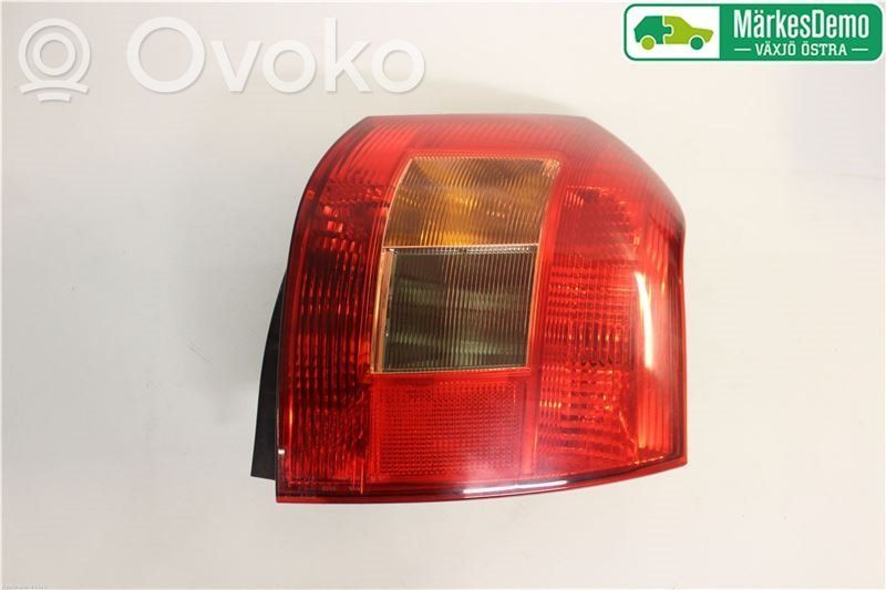 Toyota Corolla E120 E130 Galinis žibintas kėbule 