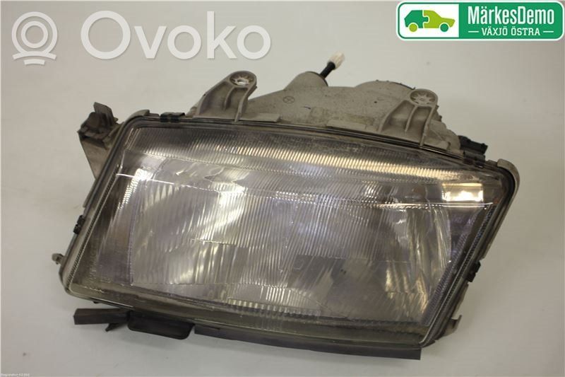 Saab 900 Headlight/headlamp 