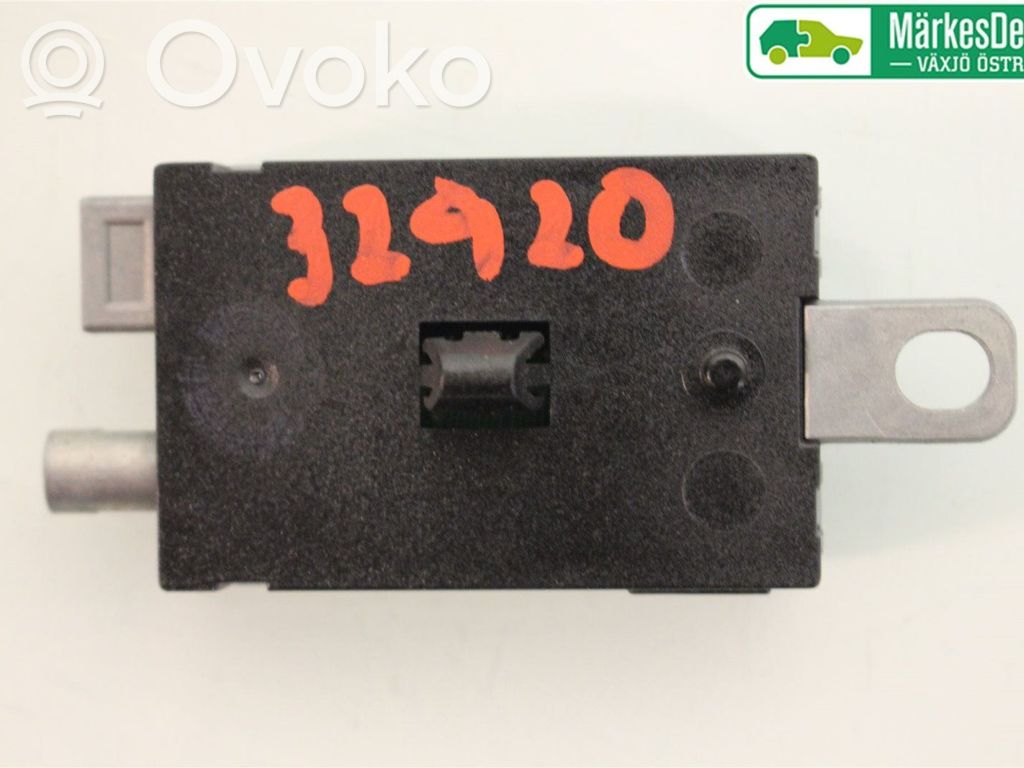Ford C-MAX II Antenos stiprintuvas 