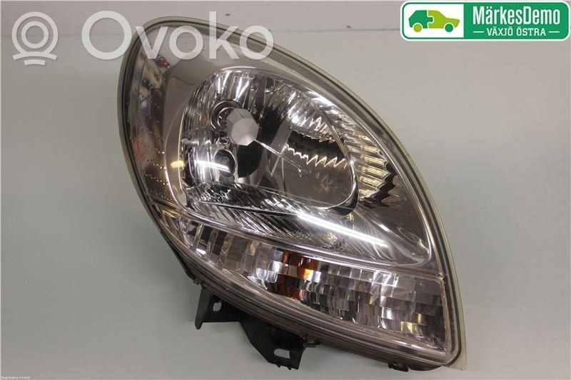 Nissan Kubistar Lampa przednia 