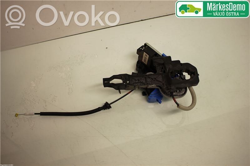KIA Ceed Aizmugurē slēdzene 