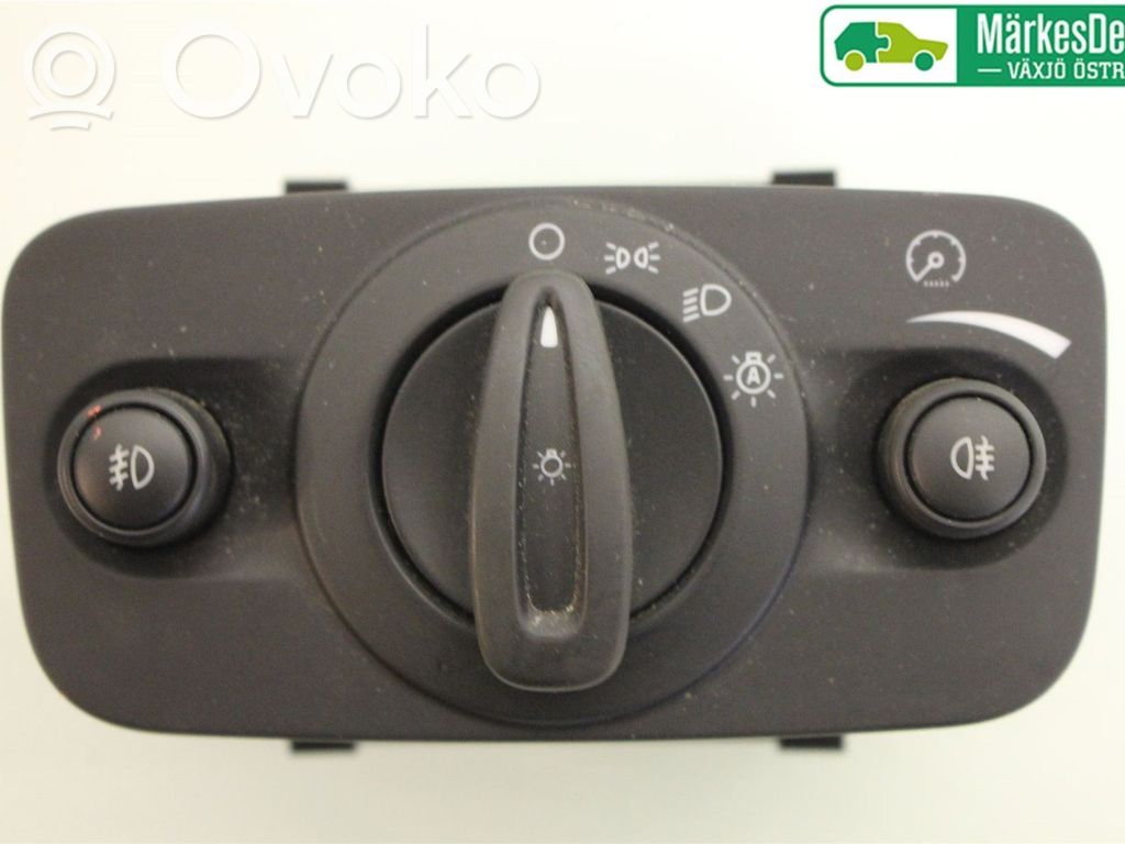 Ford C-MAX II Light switch 