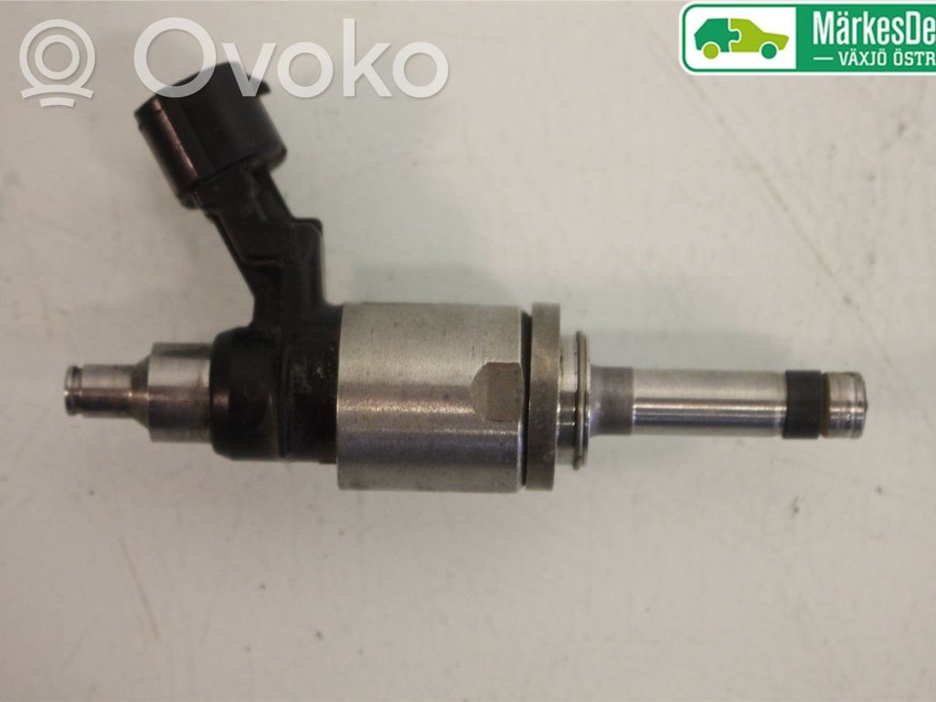 Nissan Qashqai Wtryskiwacz paliwa 