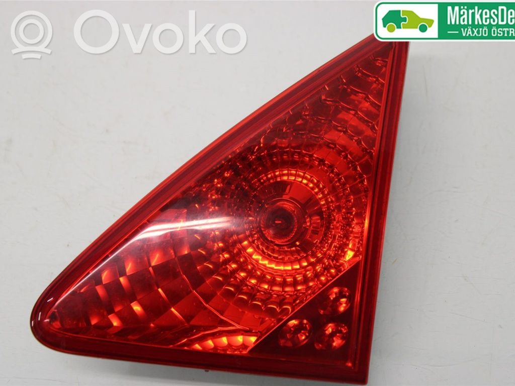 Peugeot 3008 I Lampy tylnej klapy bagażnika 