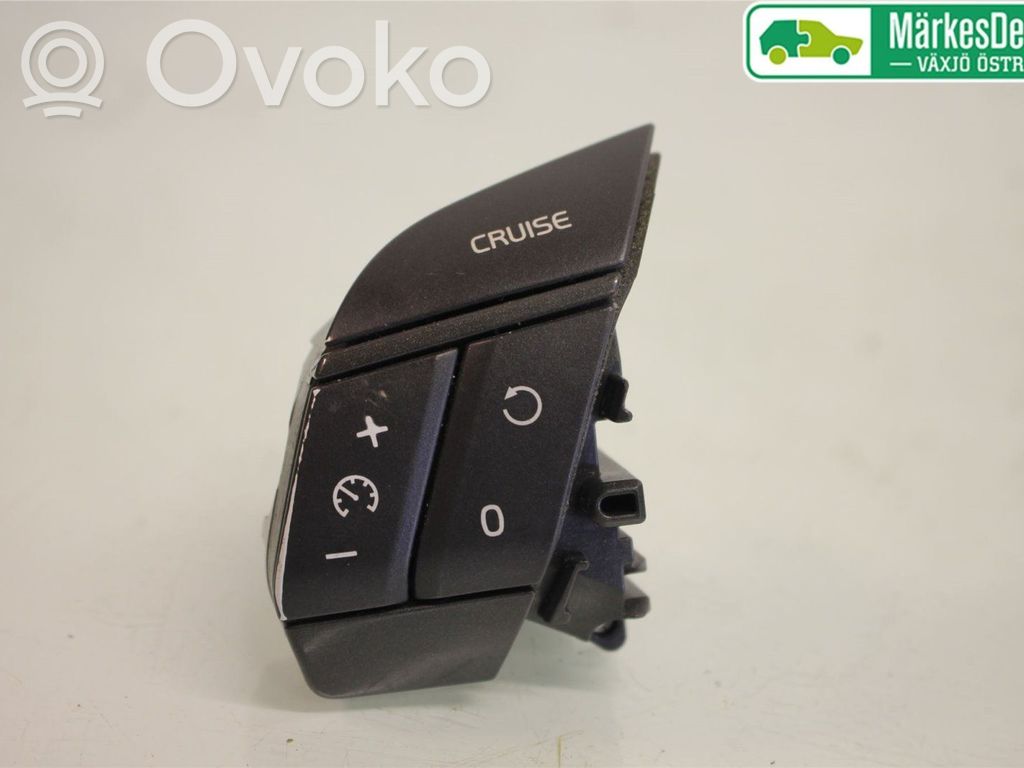 Volvo S60 Cruise control switch 