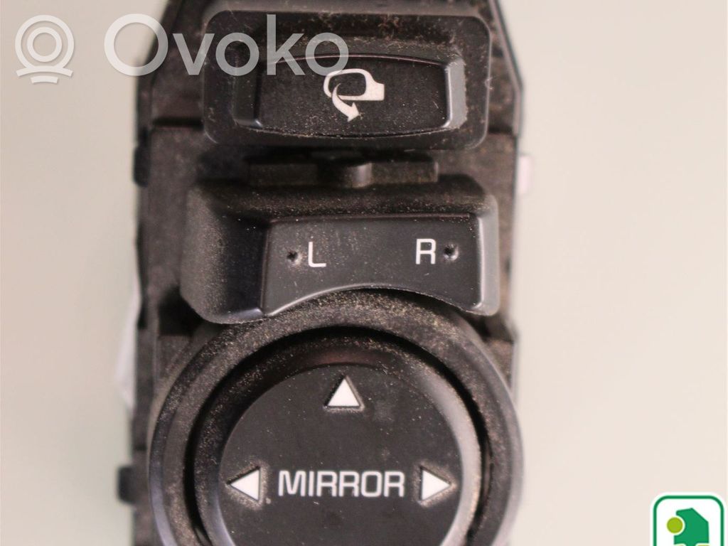 KIA Venga Wing mirror switch 