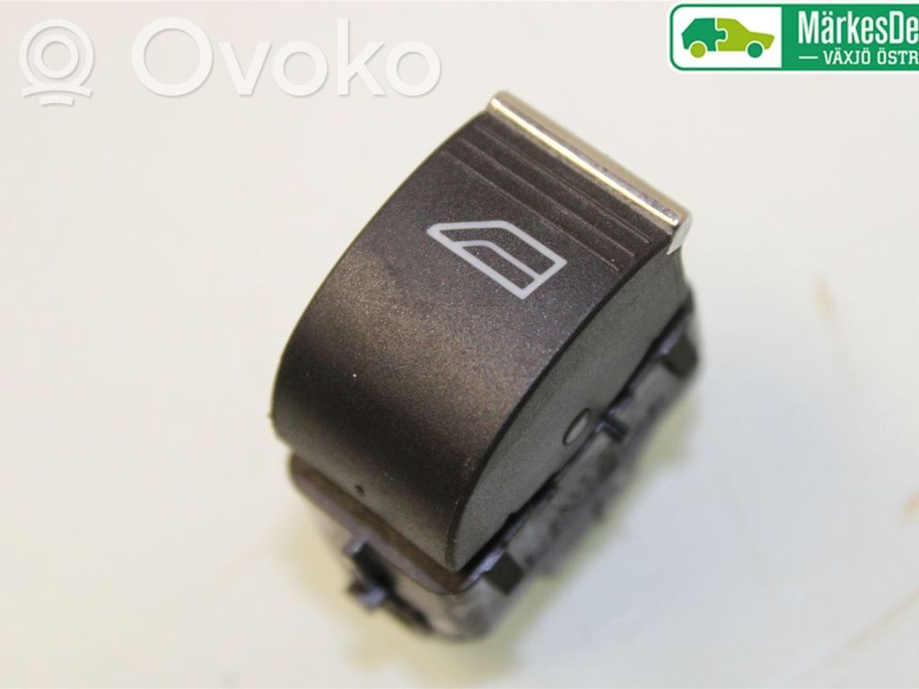 Ford Focus Electric window control switch 