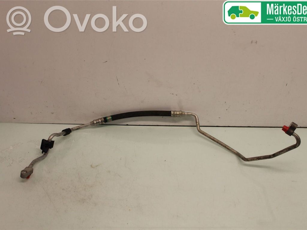 BMW 1 E81 E87 Air conditioning (A/C) pipe/hose 