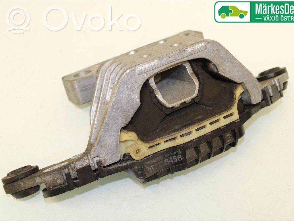 Opel Astra K Engine mounting bracket 