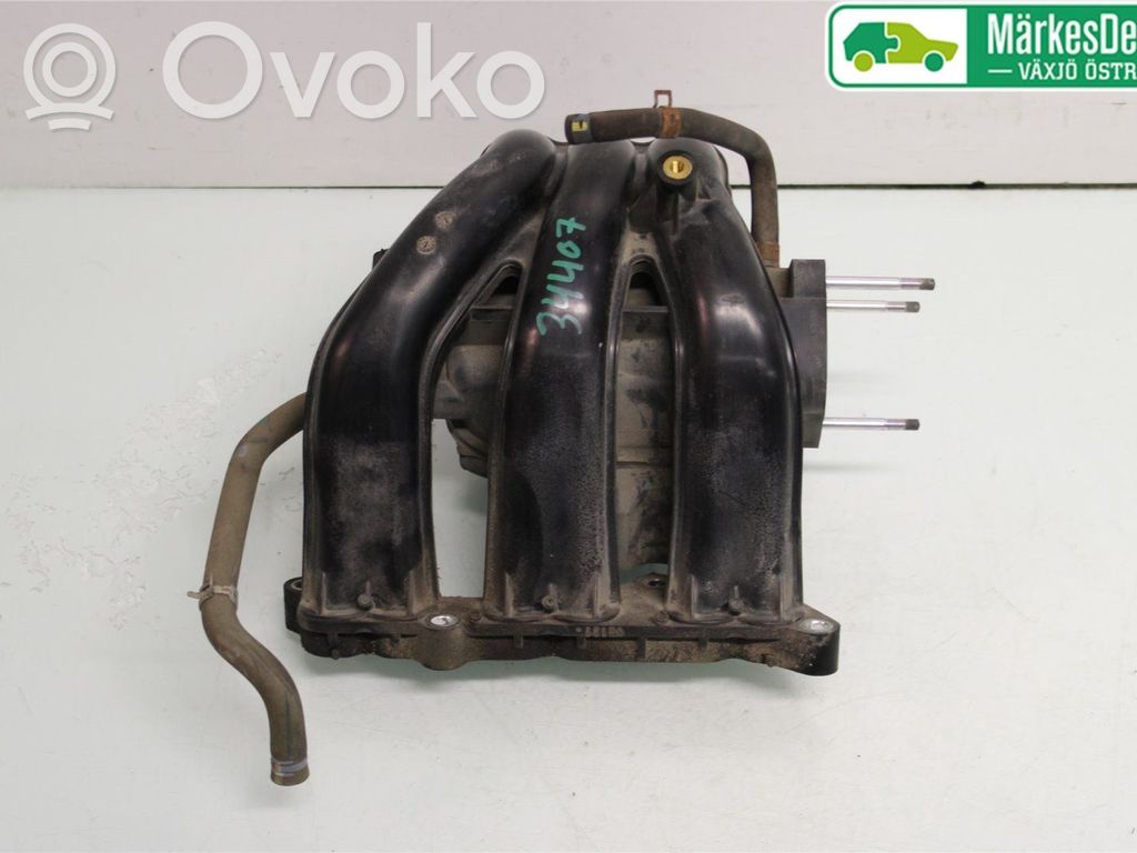 Suzuki Alto Colector de admisión 