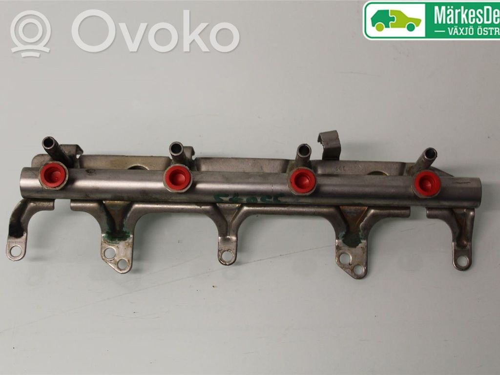 Audi A4 S4 B8 8K Polttoainepääputki 