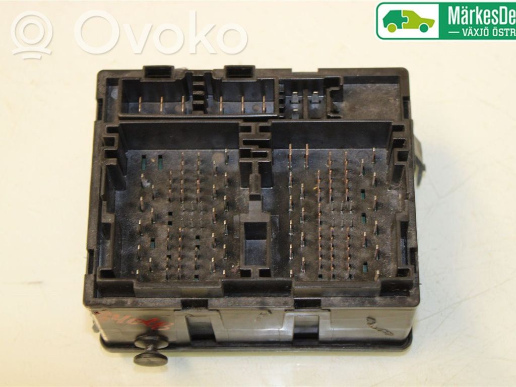 Fiat Freemont Fuse module 