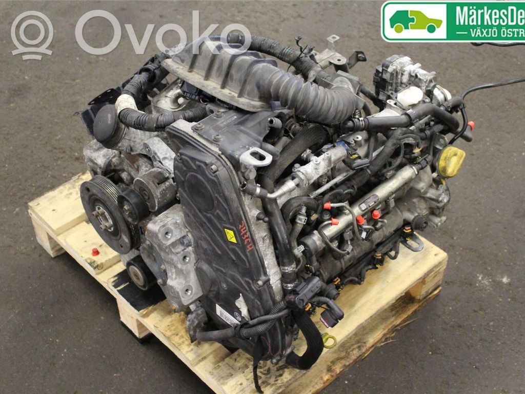 Engine   55565732