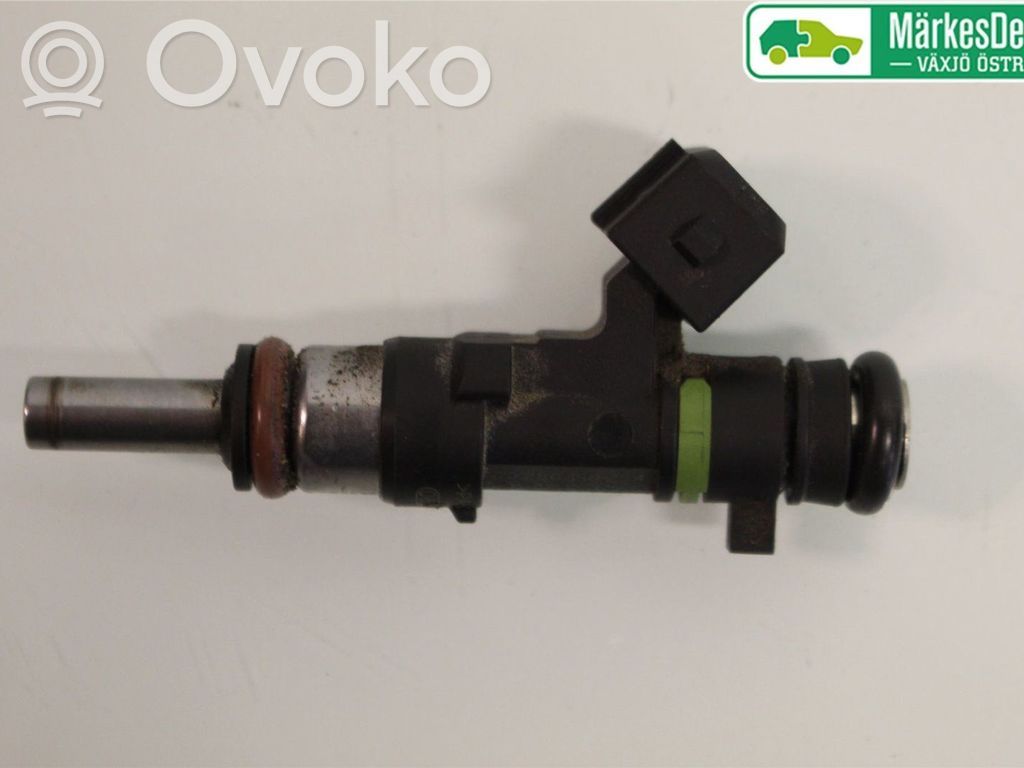 Opel Combo D Polttoainesuutin 
