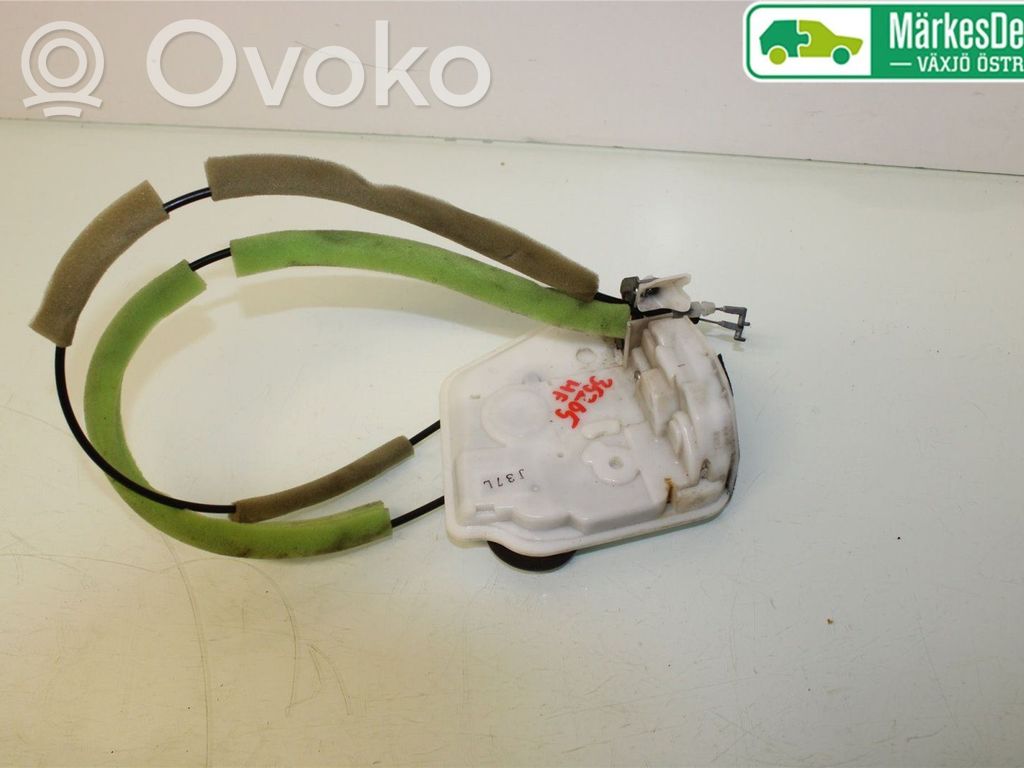 Mazda 3 II Front door lock 