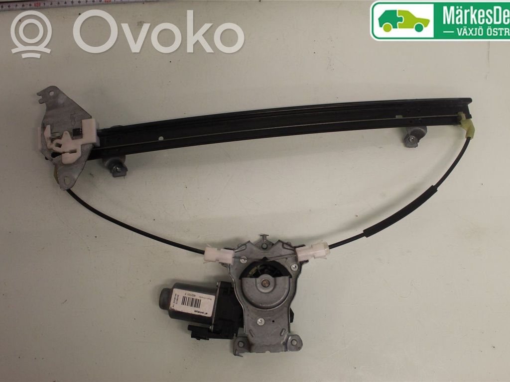Nissan Navara D40 Elektryczny podnośnik szyby drzwi przednich 