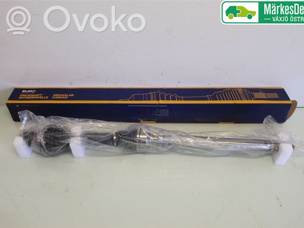 Volvo XC60 Półoś przednia 