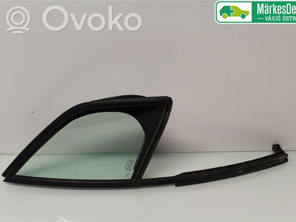 Citroen C3 Mažasis "A" priekinių durų stiklas (keturdurio) 