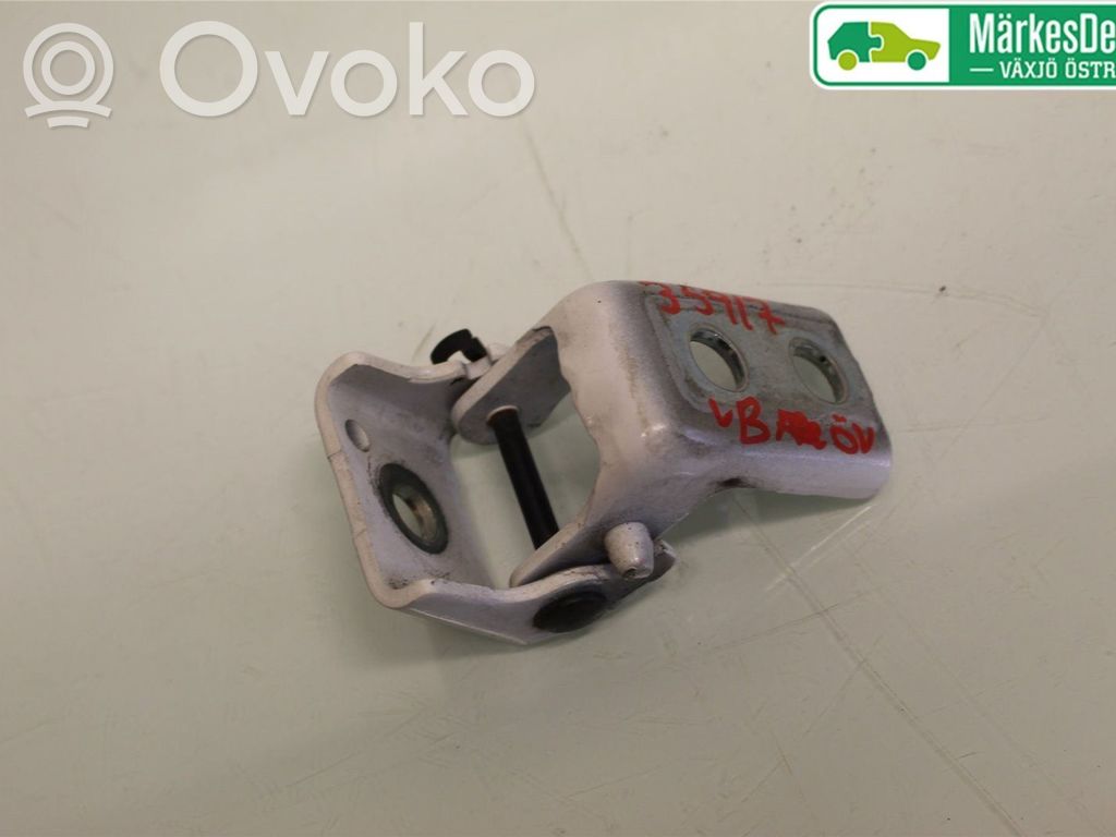 Citroen C3 Aircross Front door upper hinge 