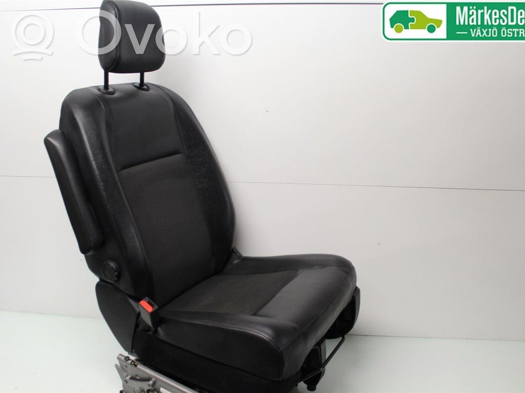 Opel Vivaro Front driver seat 