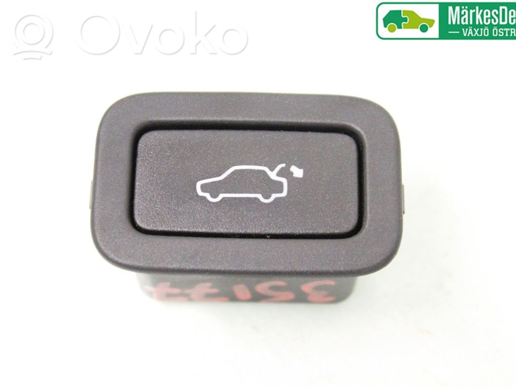 Land Rover Range Rover Evoque L538 Tailgate/boot open switch button 