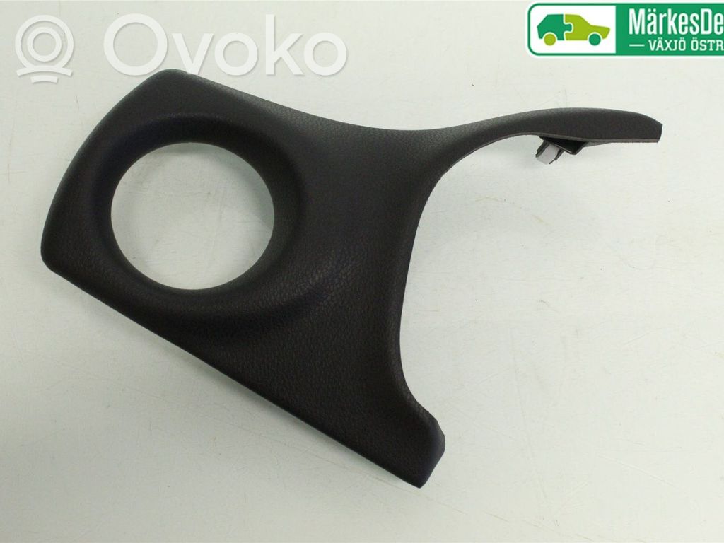 Toyota Yaris Rivestimento del vano portaoggetti del cruscotto 
