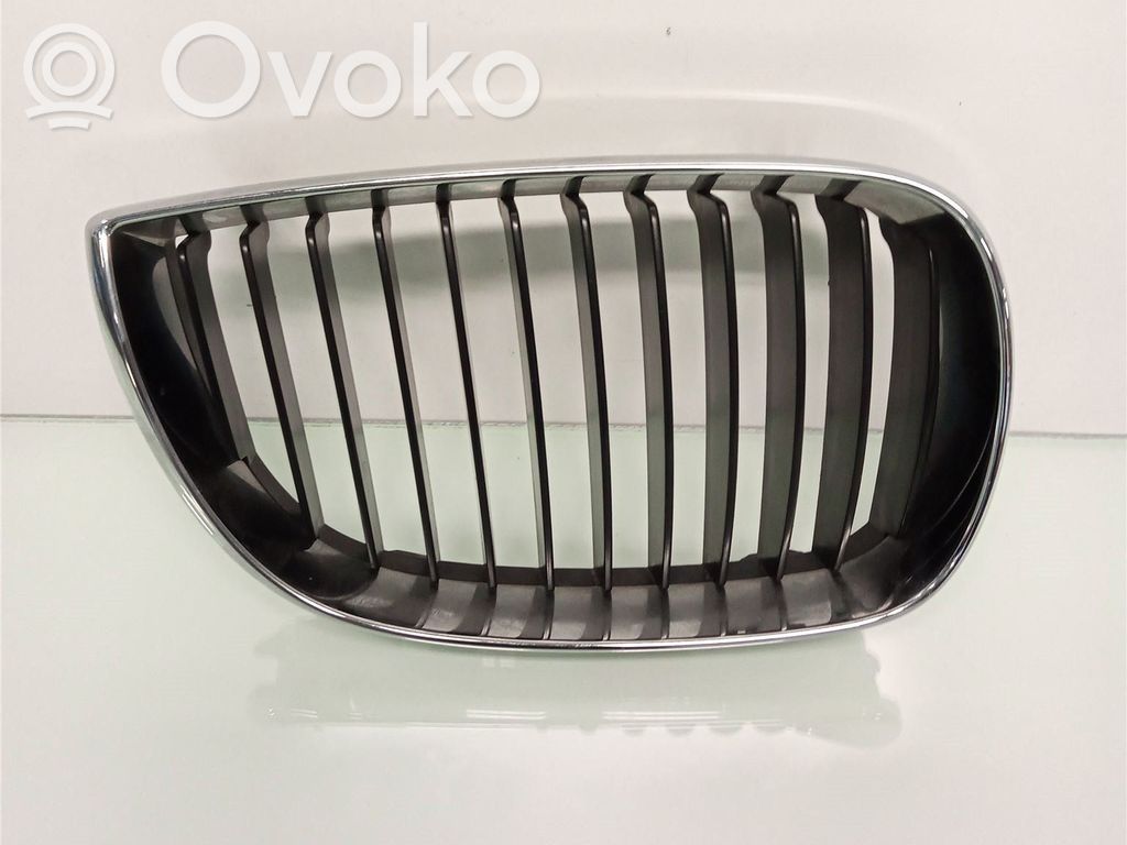 Front bumper upper radiator grill   51137128614,51137128614,51137128614