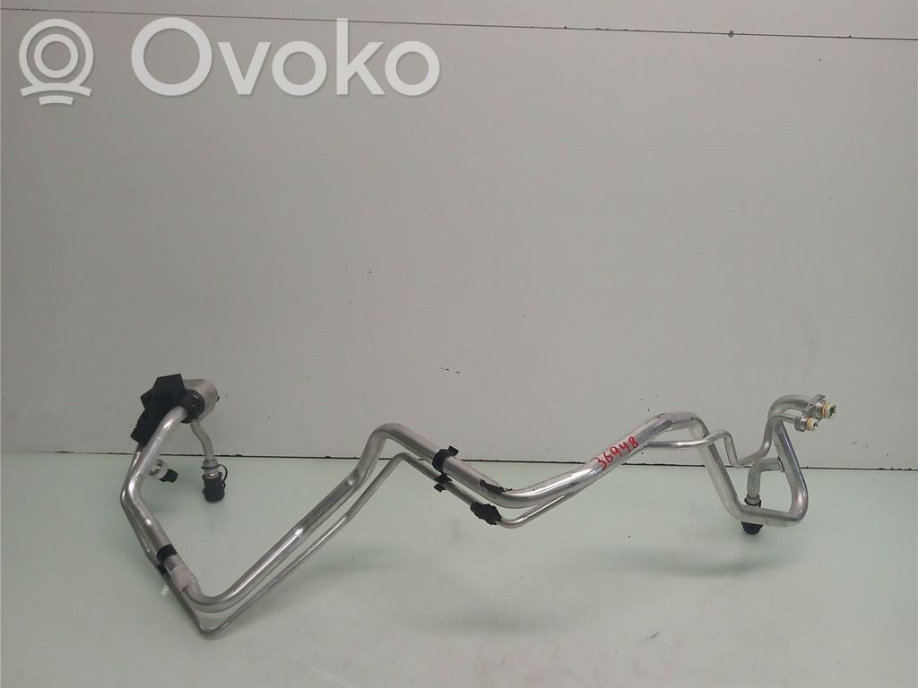 Volvo XC60 Ilmastointilaitteen putki (A/C) 