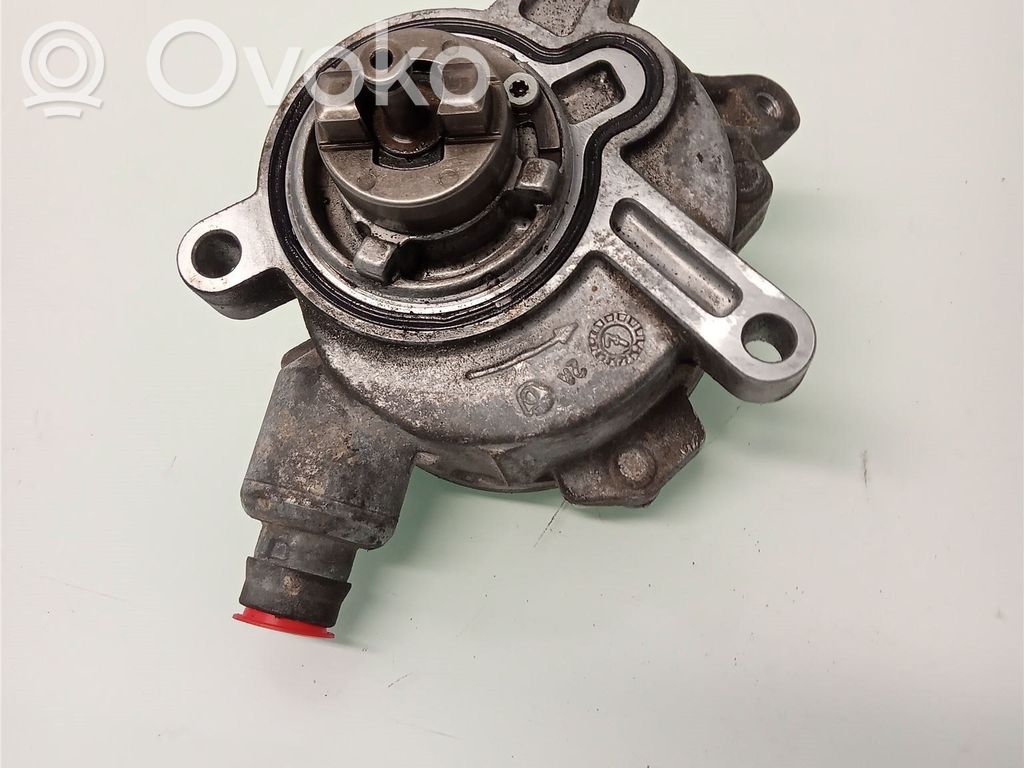 Volvo V70 Vacuum pump 