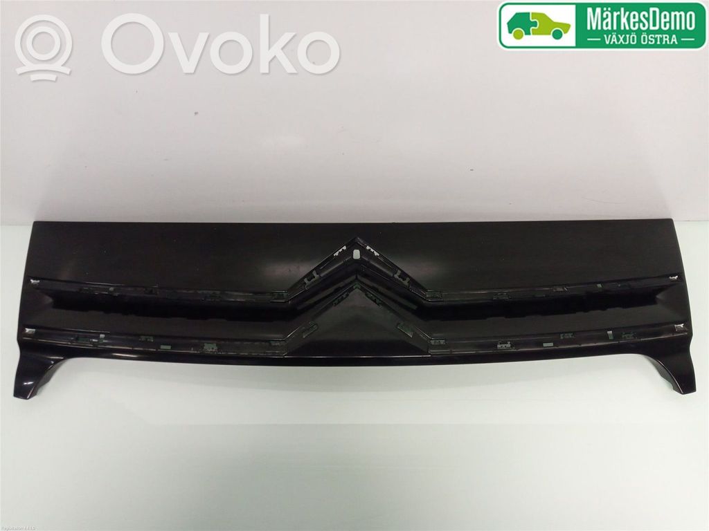 Citroen Jumpy Front bumper lower grill 