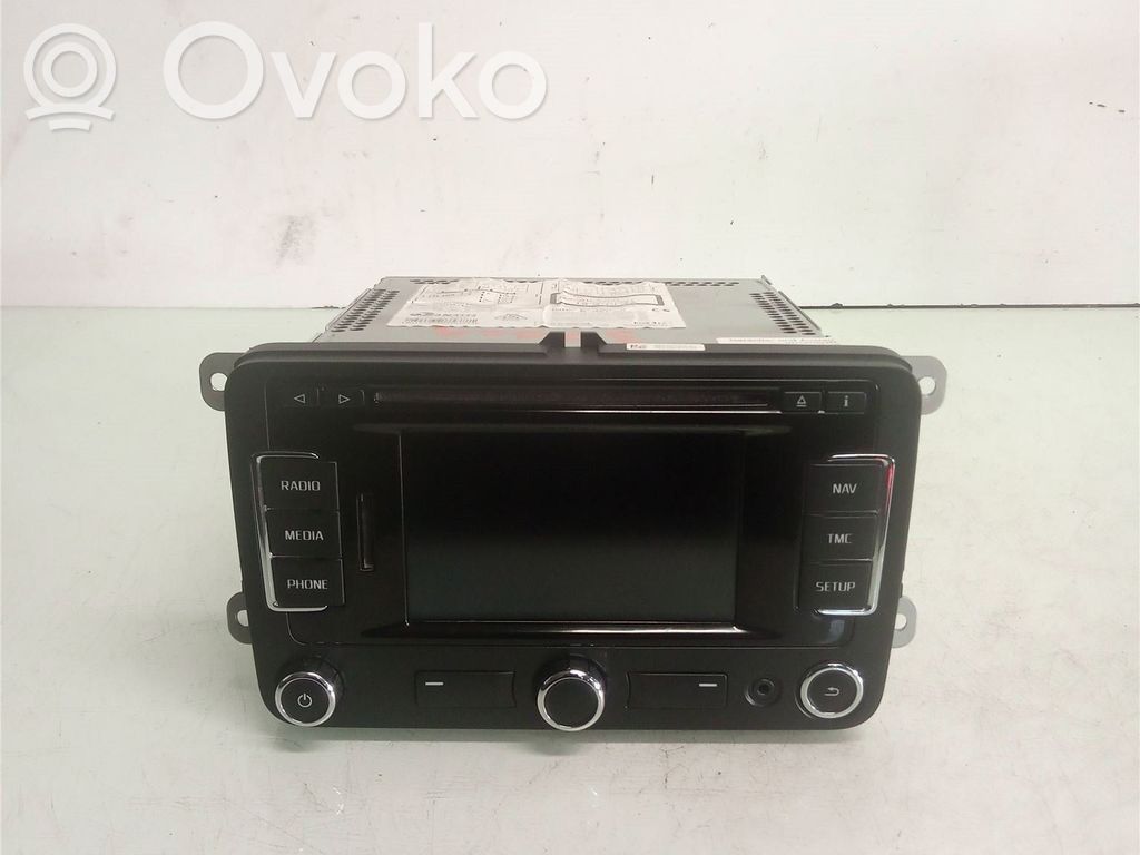 Skoda Superb B6 (3T) Panel / Radioodtwarzacz CD/DVD/GPS 