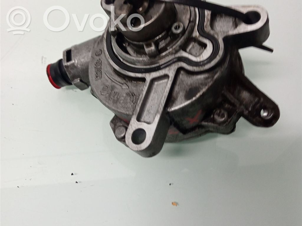 Volvo V70 Bomba de vacío 