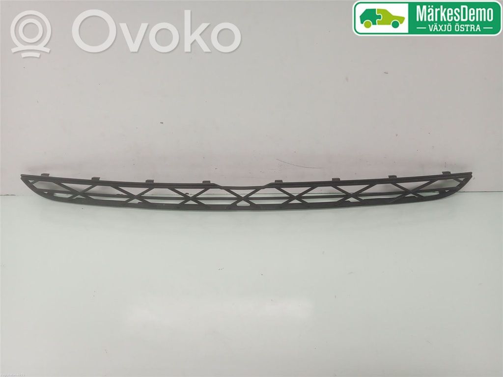 Front bumper upper radiator grill   51118038265,51118038265A1,51118038265A1