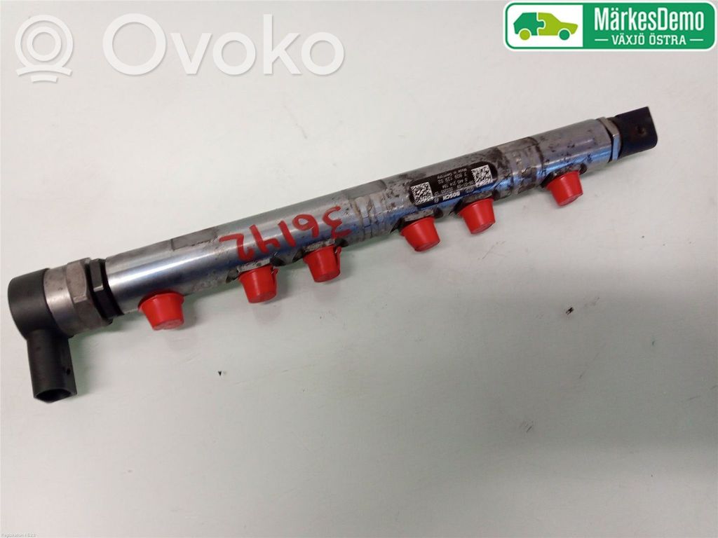 BMW 5 E60 E61 Degvielas maģistrālā caurule 