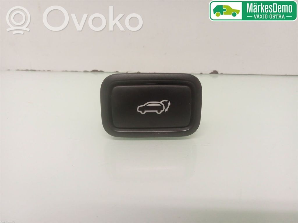 Hyundai Tucson TL Tailgate/boot open switch button 
