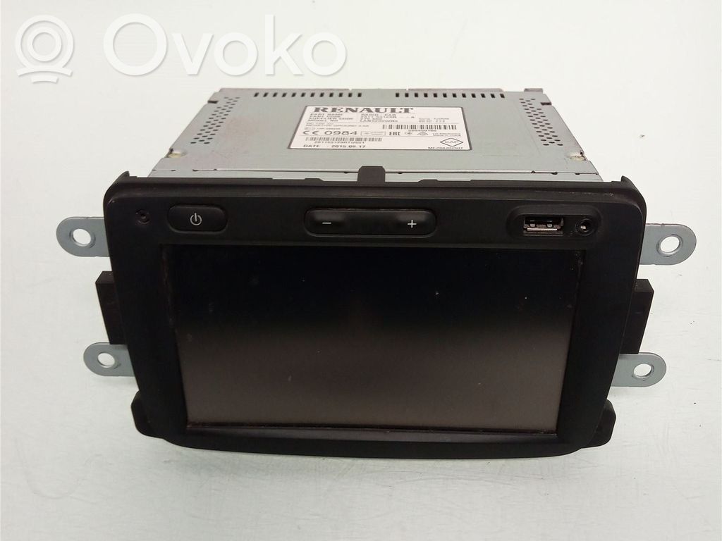 Opel Vivaro Radio/CD/DVD/GPS head unit 