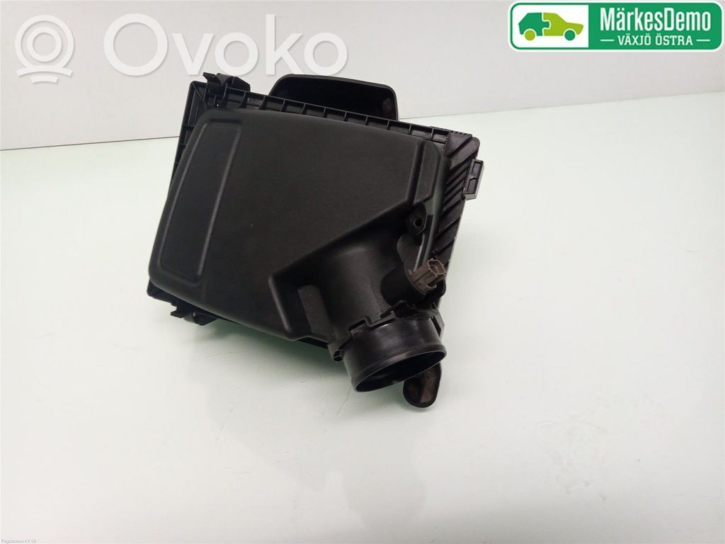 Ford Focus Air filter box 