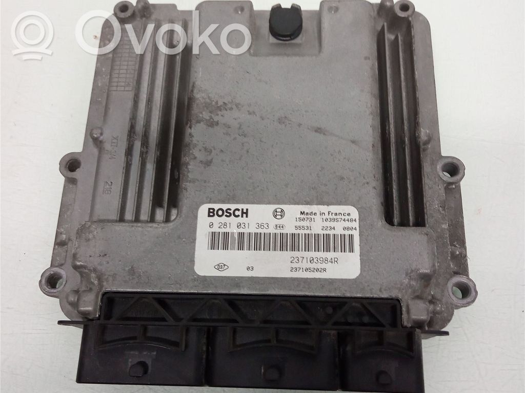 Opel Vivaro Injection control unit/module 