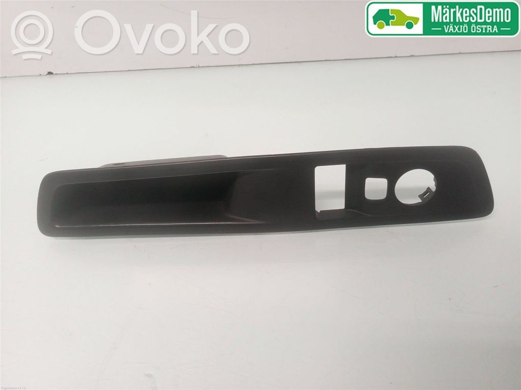 Peugeot Expert Moldura del tarjetero del panel de la puerta trasera 