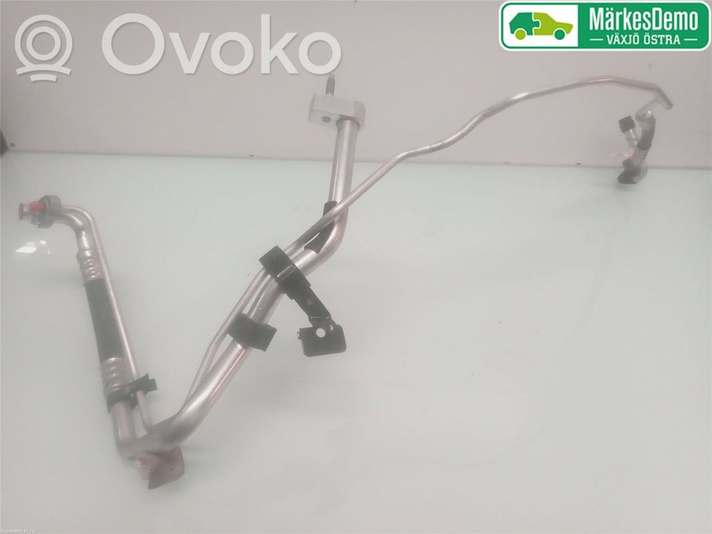 Ford Focus Ilmastointilaitteen putki (A/C) 