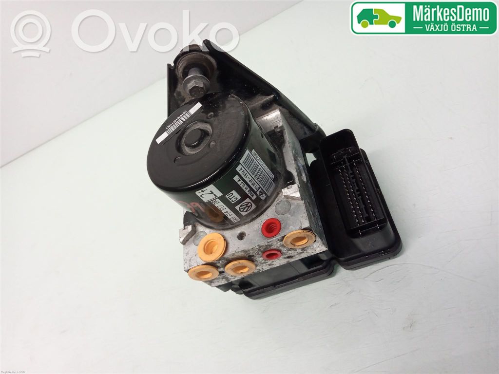 Volkswagen Golf VI ABS Pump 