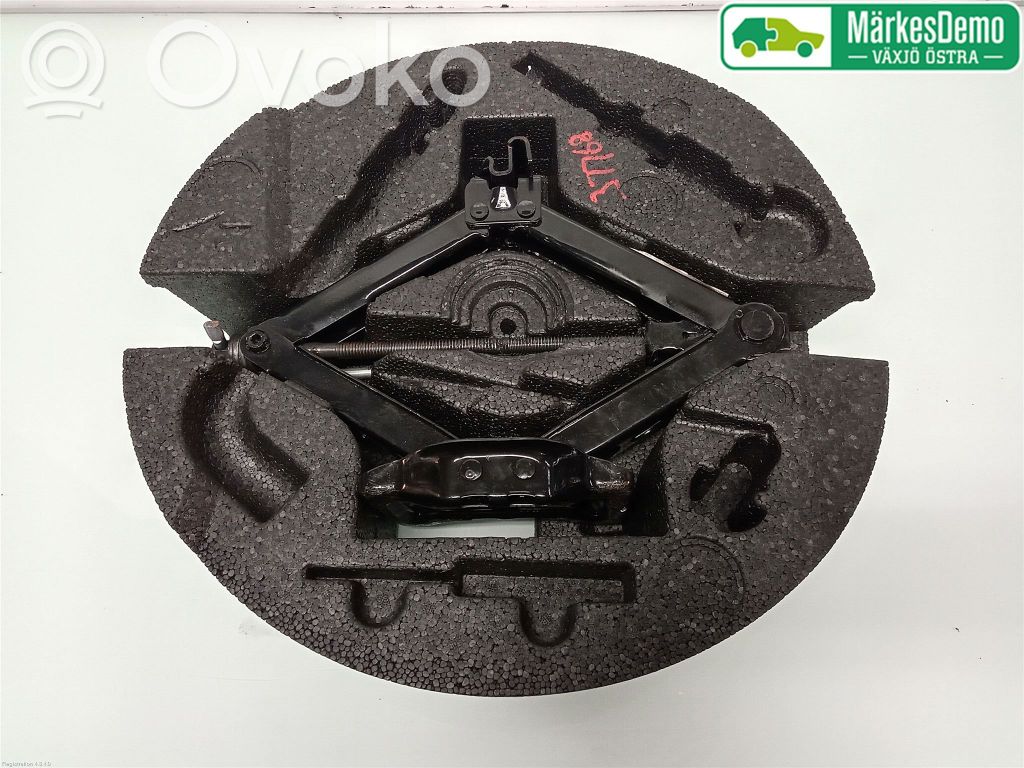 Volvo V70 Lift Jack 