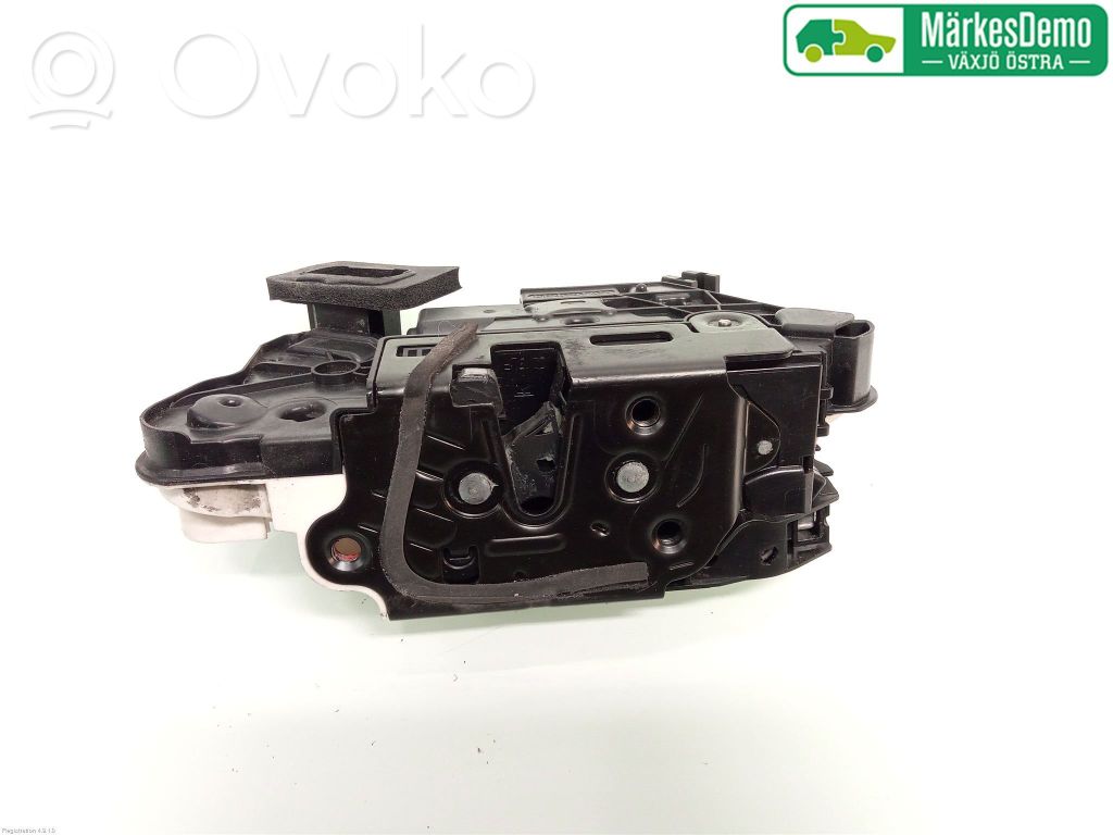 Volkswagen Golf VII Front door lock 