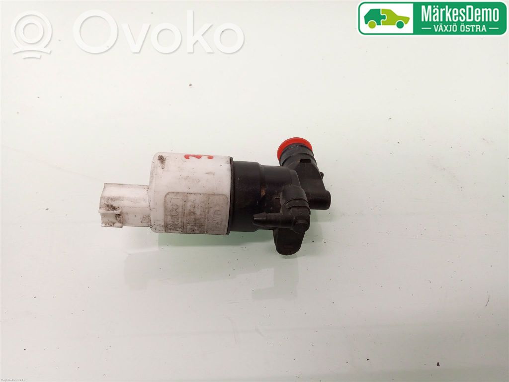 Volvo S60 Windscreen/windshield washer pump 