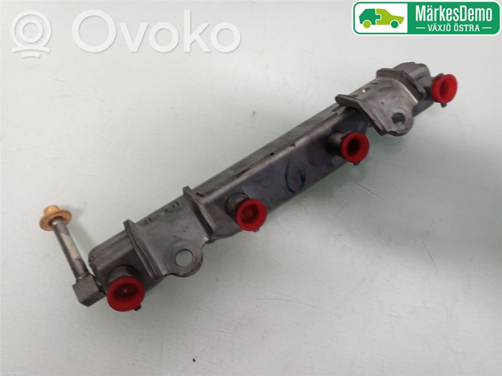 Nissan Note (E11) Polttoainepääputki 